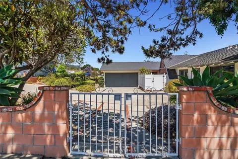 Exterior - 4 Mansfield Ln, Camarillo, CA 93010 photo 17 of 17