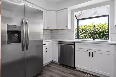 Kitchen - 4 Mansfield Ln, Camarillo, CA 93010 photo 3 of 3