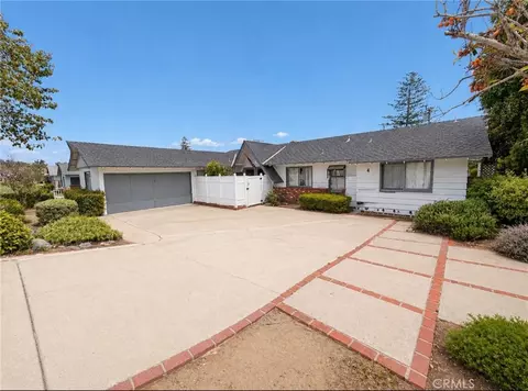 4 Mansfield, Camarillo, CA 93010