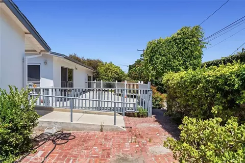 Exterior - 4 Mansfield Ln, Camarillo, CA 93010 photo 8 of 17