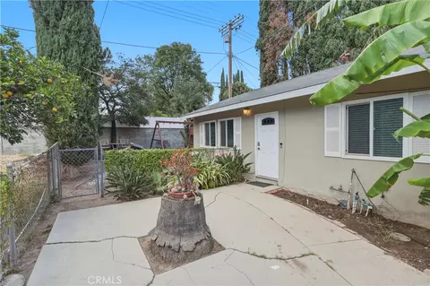 17811 Ludlow St, Granada Hills, CA 91344