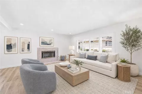 4776 Excelente Dr, Woodland Hills, CA 91364