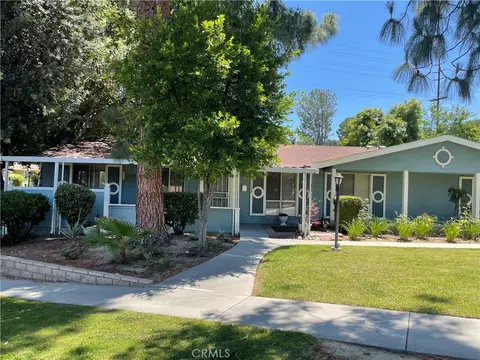 19114 Ave Of The Oaks #B, Newhall, CA 91321
