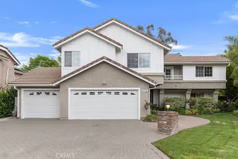 6008 N Pointe Pl, Woodland Hills, CA 91367