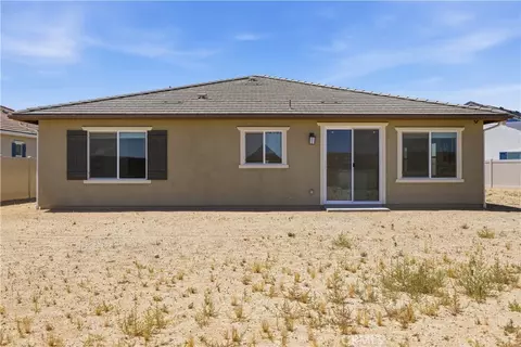 Exterior - 3347 Emerald Ln, Lancaster, CA 93535 photo 7 of 7