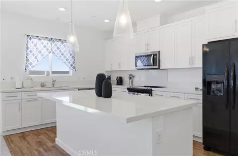 Kitchen - 3347 Emerald Ln, Lancaster, CA 93535 photo 1 of 6