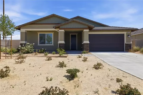 Exterior - 3347 Emerald Ln, Lancaster, CA 93535 photo 3 of 7
