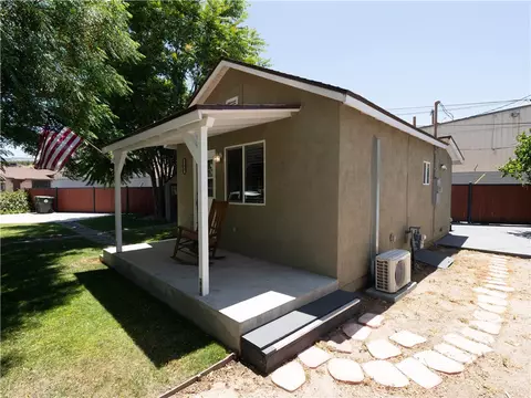 23947 Race St, Newhall, CA 91321