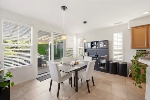 Dining - 2273 Swift Fox Ct, Simi Valley, CA 93065 photo 2 of 3