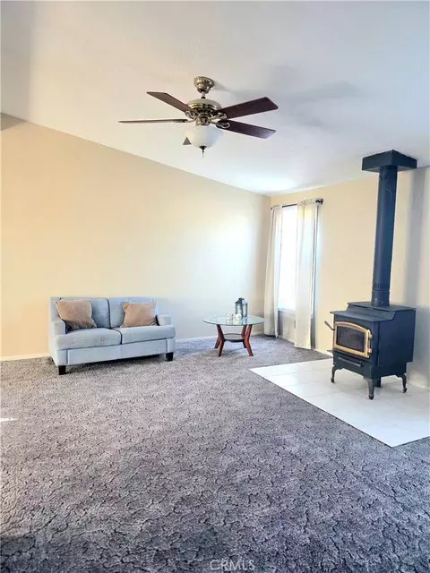 49645 Three Points Rd, Lancaster, CA 93536 photo 6