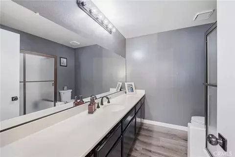 Bath - 2481 Keswick Ct, Simi Valley, CA 93063 photo 3 of 3