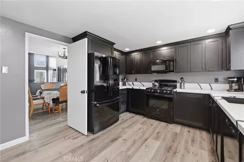 Kitchen - 2481 Keswick Ct, Simi Valley, CA 93063 photo 1 of 3