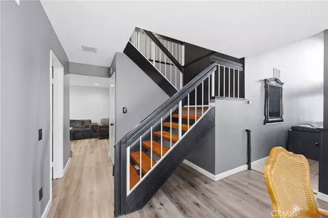 Entry Way - 2481 Keswick Ct, Simi Valley, CA 93063 photo 2 of 3