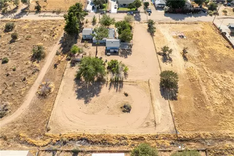View/Area - 43300 43rd W, Lancaster, CA 93536 photo 2 of 8