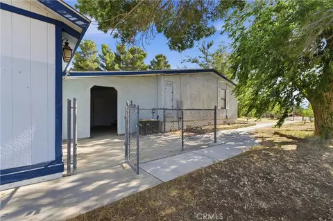 Exterior - 43300 43rd W, Lancaster, CA 93536 photo 4 of 6