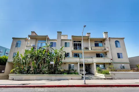 16940 Chatsworth, Granada Hills, CA 91344