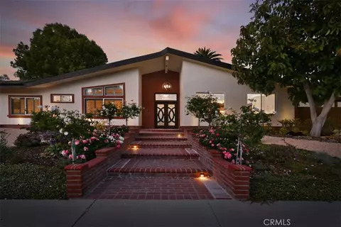 5124 Boda Pl, Woodland Hills, CA 91367