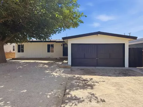 38909 Carolside, Palmdale, CA 93550