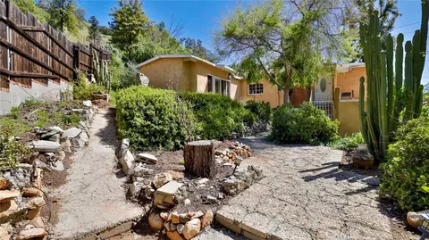 10058 Sunland Blvd, Sunland, CA 91040