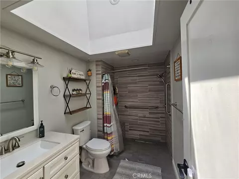 Bath - 4722 Summit, Simi Valley, CA 93063 photo 3 of 3