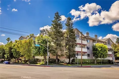 14050 Magnolia Blvd, Sherman Oaks, CA 91423