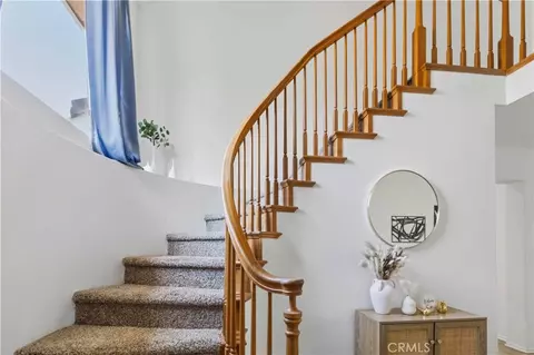 Entry Way - 592 Fairfield, Simi Valley, CA 93065 photo 2 of 4