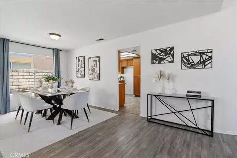 Dining - 592 Fairfield, Simi Valley, CA 93065 photo 3 of 5