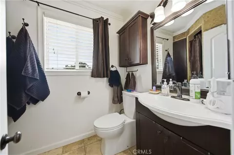 Bath - 27200 Bear Valley Rd, Tehachapi, CA 93561 photo 1 of 1