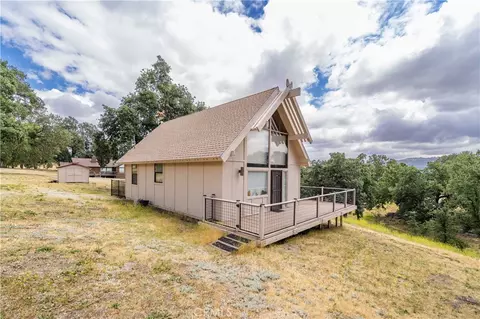 27200 Bear Valley Rd, Tehachapi, CA 93561