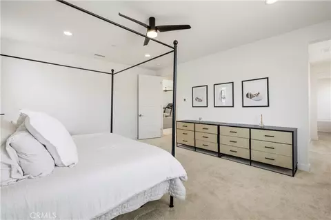 Bedroom - 28631 Bloom, Saugus, CA 91350 photo 4 of 5