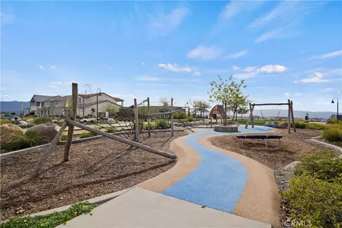 Exterior - 28631 Bloom, Saugus, CA 91350 photo 14 of 15