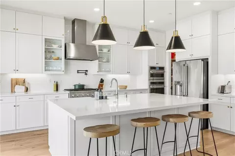 Kitchen - 28631 Bloom, Saugus, CA 91350 photo 1 of 3