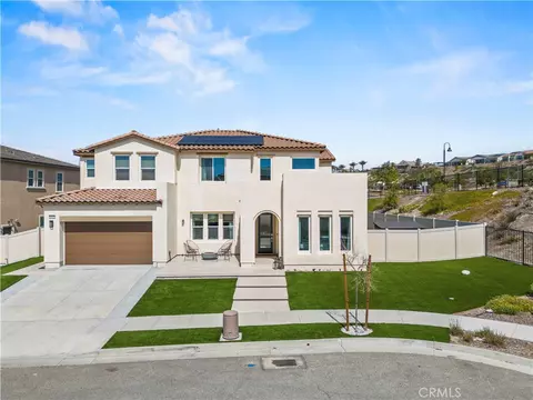 Exterior - 28631 Bloom, Saugus, CA 91350 photo 9 of 15
