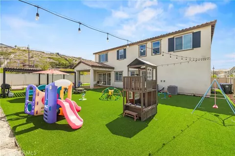 Exterior - 28631 Bloom, Saugus, CA 91350 photo 7 of 16