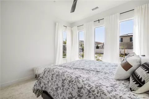 Bedroom - 28631 Bloom, Saugus, CA 91350 photo 2 of 5