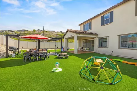 Exterior - 28631 Bloom, Saugus, CA 91350 photo 6 of 15