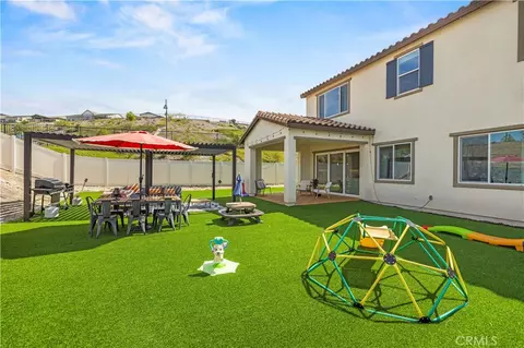 Exterior - 28631 Bloom, Saugus, CA 91350 photo 6 of 16