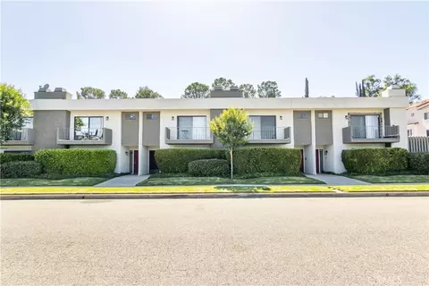 4327 Freedom #5, Calabasas, CA 91302