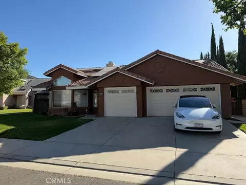 40053 Lloyds Ct, Palmdale, CA 93551