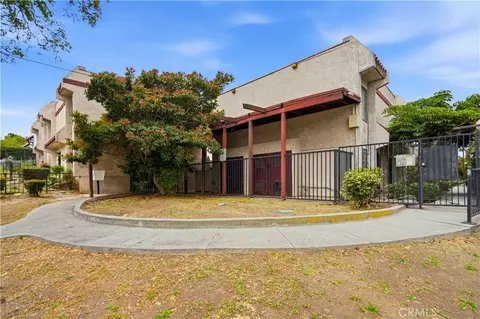 11401 Berendo Ave #6, Los Angeles, CA 90044