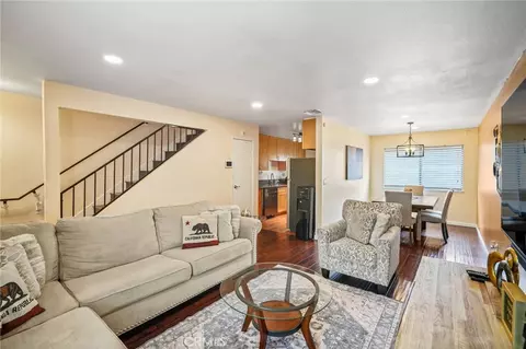 11401 Berendo Ave #6, Los Angeles, CA 90044