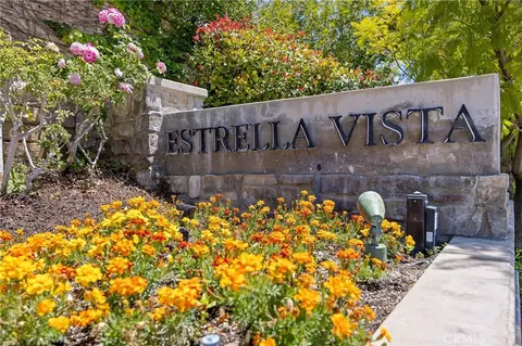View/Area - 21809 Taylor Ct, Santa Clarita, CA 91390 photo 4 of 4