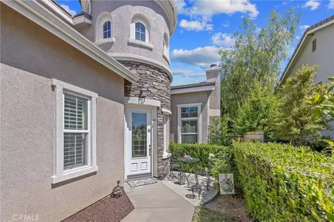 Exterior - 21809 Taylor Ct, Santa Clarita, CA 91390 photo 3 of 9