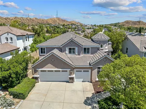 View/Area - 21809 Taylor Ct, Santa Clarita, CA 91390 photo 1 of 4