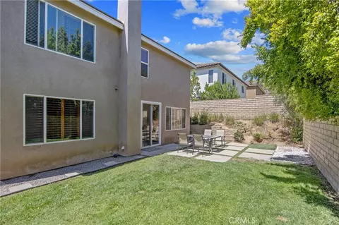 Exterior - 21809 Taylor Ct, Santa Clarita, CA 91390 photo 8 of 9