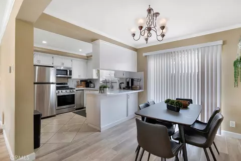753 Warwick Ave, Thousand Oaks, CA 91360