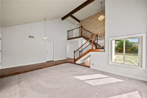 Living - 2031 Morning Glory, Simi Valley, CA 93065 photo 2 of 8