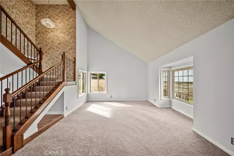 Living - 2031 Morning Glory, Simi Valley, CA 93065 photo 3 of 8