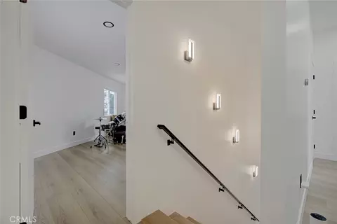 Entry Way - 400 Hay St, Montebello, CA 90640 photo 1 of 4