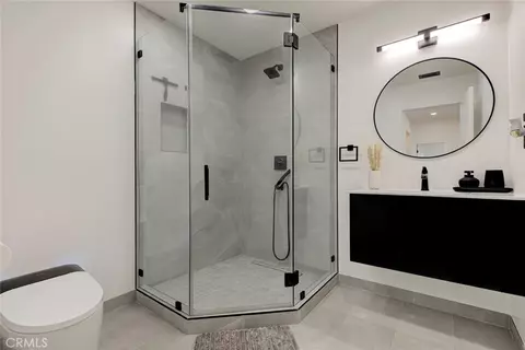 Bath - 400 Hay St, Montebello, CA 90640 photo 1 of 8